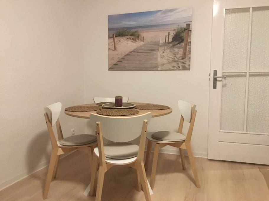 Schoene 2-Zimmerwohnung, 10 Geh-Minuten Zum Strand Timmendorfer Strand Buitenkant foto